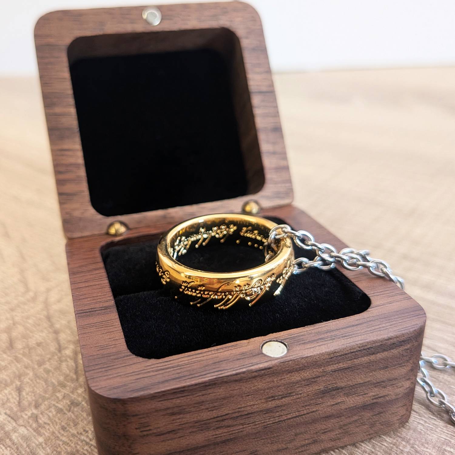 Anillo Único de Sauron de Oro