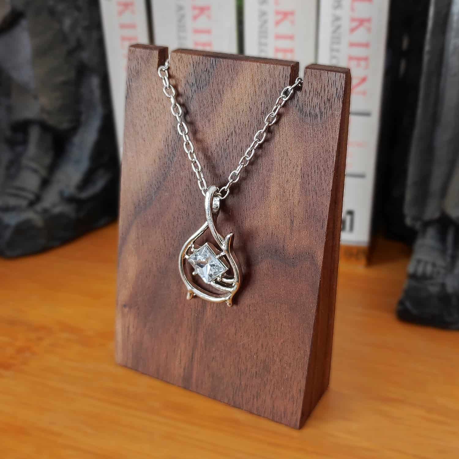 Expositor Collar Tauriel